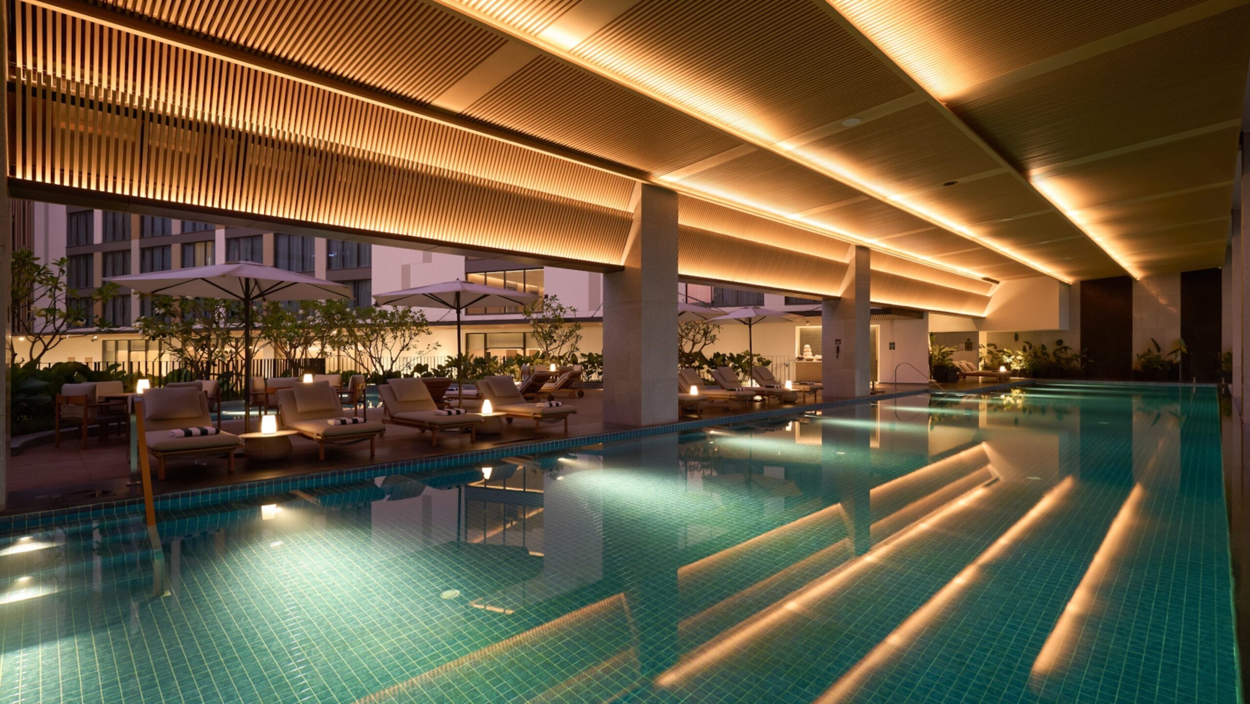 Indoor pool at Holiday Inn & Suites Vientiane