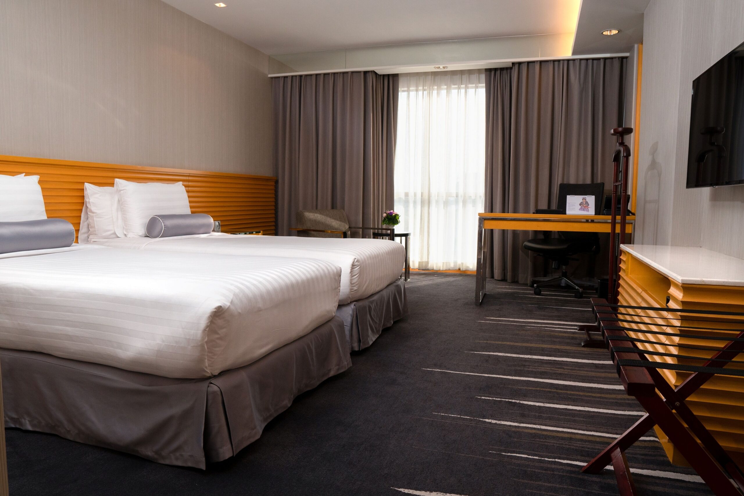 Deluxe Room at Lao Plaza Hotel